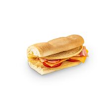 Сэндвич Омлет, бекон и сыр