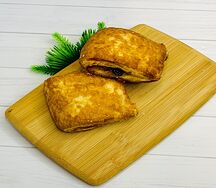 Вкусняшка яблоко с изюмом, Паритет