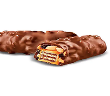 Вафли с изюмом и арахисом, в молочно-шоколадной глазури