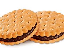 Печенье-сэндвич с шоколадным вкусом