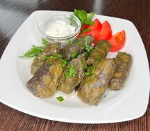 Долма из винoградных листьев