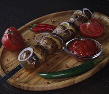 Картофель с салом на углях