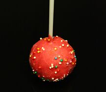 Кейк-попс клубничный