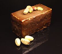 Пирожное Шоколадно-фисташковое