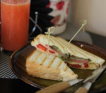 Клаб Сэндвич с ветчиной и сыром