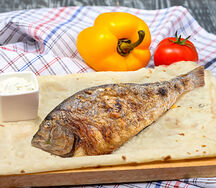 Дорадо на мангале