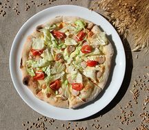 Пицца Цезарь с курицей