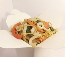 Кальмары с лапшой