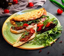 Омлет с ветчиной и сыром