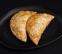 Мини-чебуреки с говядиной и свининой