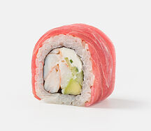 Магуро с креветкой и авокадо