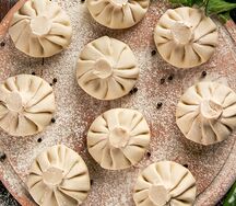 Хинкали с бараниной и говядиной