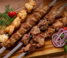 Шашлык из бараньей мякоти на мангале