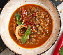 Суп из чечевицы с вялеными томатами