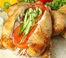 Курица гриль с салатом