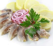 Сельдь с картофелем