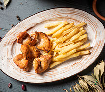 Шашлычок для Тома шашлычок из цыпленка с картофелем фри