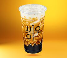 Молоко с карамельной тапиокой (bubble tea)