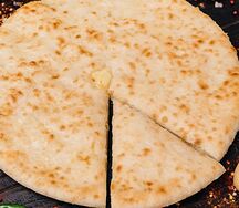 Осетинский пирог с картофелем и сыром