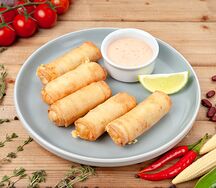 Сырный ролл с халапенью