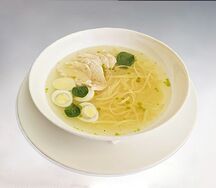 Бульон с лапшой, индейкой и яйцом