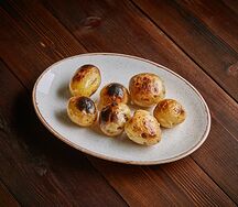 Молодой картофель на углях