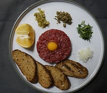 Тартар из мраморной говядины