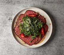 Ростбиф и руккола