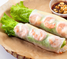 Свежие спринг-роллы с креветками и курицей