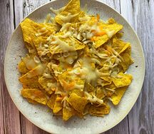  Начос кукурузные с сыром 