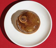 Тарт карамельное яблоко