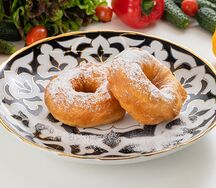 Пончик с сахарной пудрой