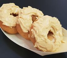 Пончики с арахисовой пастой