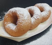 Пончики с пудрой