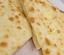 Осетинский пирог с сыром и репчатым луком