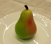 Муссовое пирожное Груша-бри