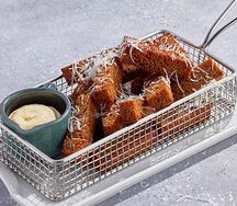 Гренки Быстровские с соусом