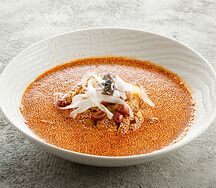 Острый цыпленок Коушуй в кунжутном соусе