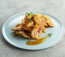 Свинина Гобаожоу в кляре под кисло-сладким соусом