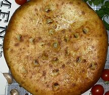 Осетинский пирог с картошкой, мясом и сыром