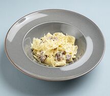 феттуччине с курицей и грибами