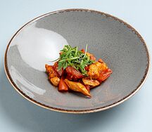 Острая курица в томатном соусе