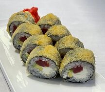 Горячий ролл с тунцом