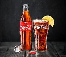 Газированный напиток Coca-Cola