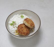 Котлеты из цыпленка со спагетти и кремом пармезан