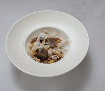 Казаречче с щекой из мраморного бычка и соусом унаги