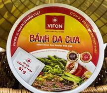 Banh da cua со вкусом краба в чашке