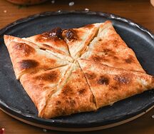 Пеновани с сыром и беконом