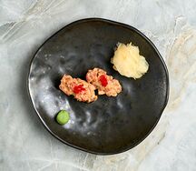 Гункан Cпайси-тунец