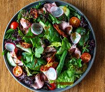 Салат с ростбифом